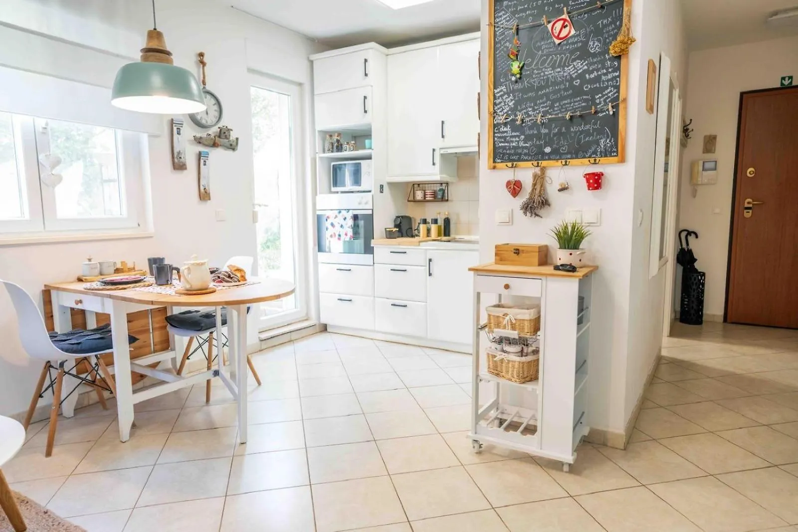 Apartment With Terrace And Garden Next To Marjan Park - 2 Free Bikes 스플리트